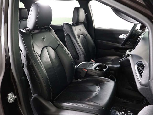 2018 Chrysler Pacifica Touring L Plus FWD - 23079390 - 30