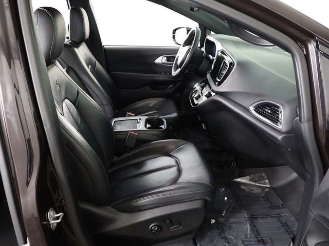 2018 Chrysler Pacifica Touring L Plus FWD - 23079390 - 31