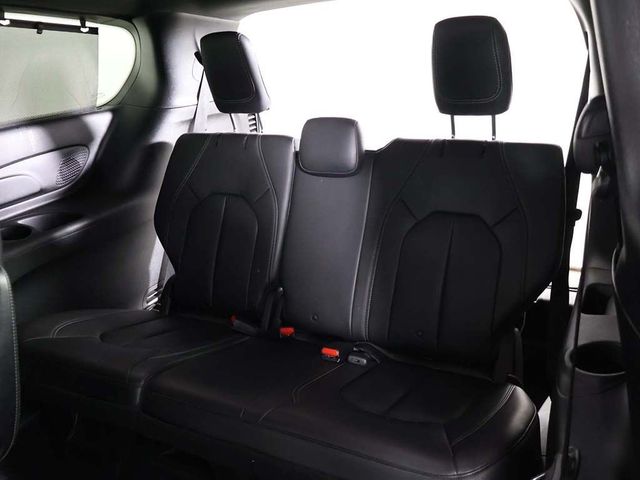 2018 Chrysler Pacifica Touring L Plus FWD - 23079390 - 38