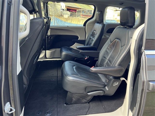 2018 Chrysler Pacifica Touring L Plus FWD - 22955899 - 11