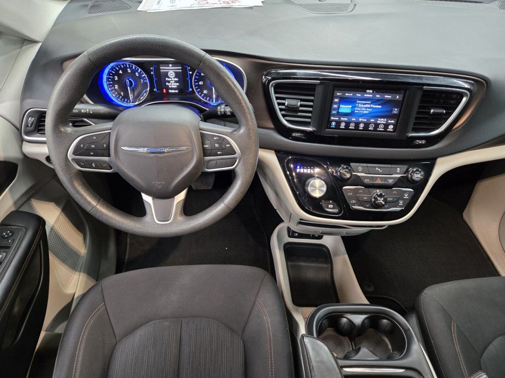 2018 Chrysler Pacifica Touring Plus FWD - 22976395 - 9