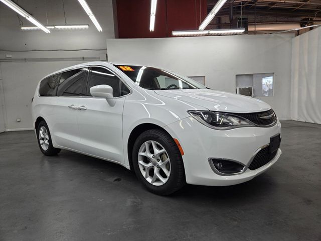 2018 Chrysler Pacifica Touring Plus FWD - 22976395 - 2
