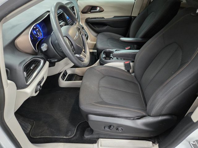 2018 Chrysler Pacifica Touring Plus FWD - 22976395 - 5