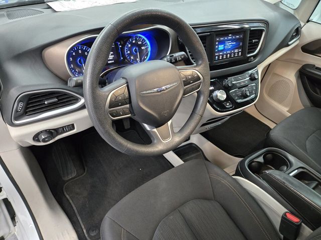 2018 Chrysler Pacifica Touring Plus FWD - 22976395 - 6