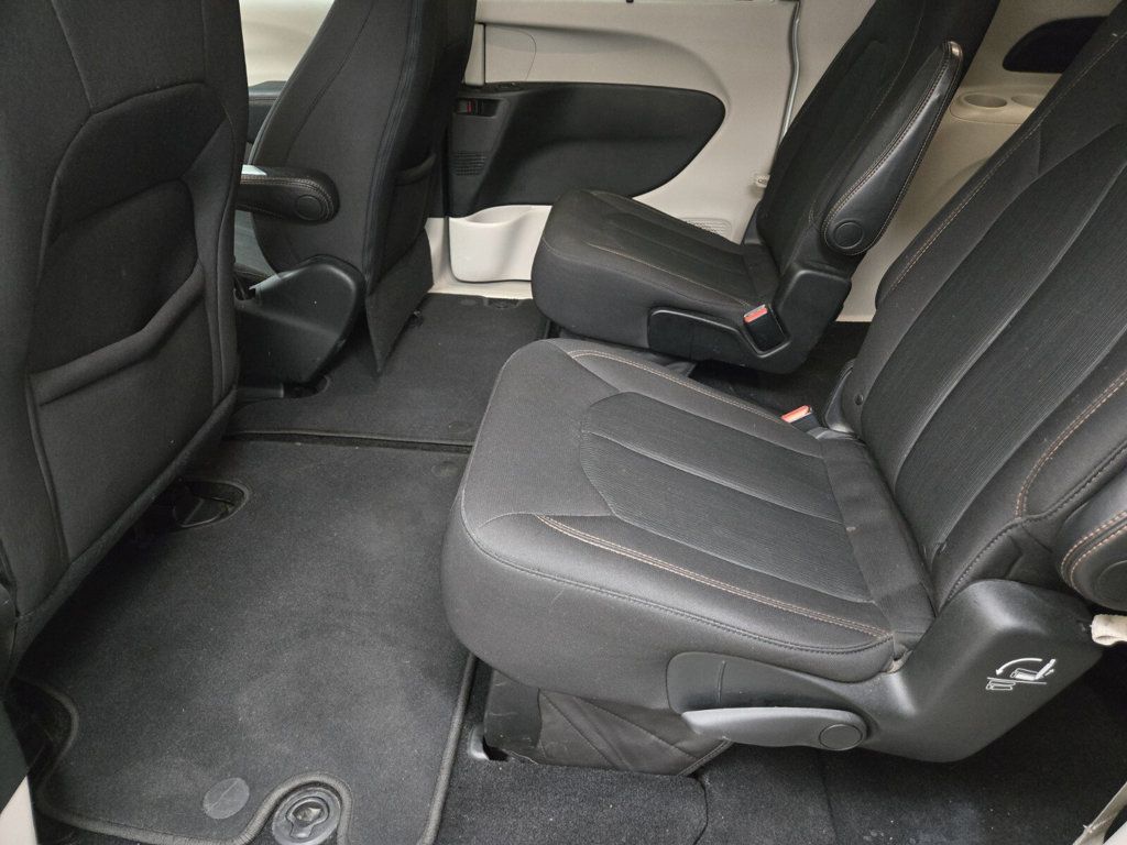 2018 Chrysler Pacifica Touring Plus FWD - 22976395 - 7