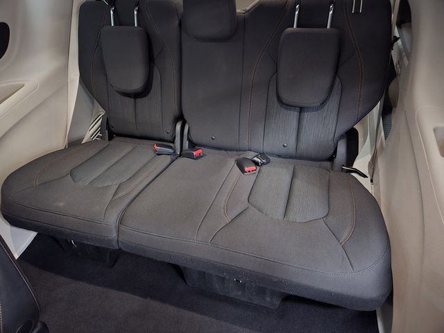 2018 Chrysler Pacifica Touring Plus FWD - 22976395 - 8