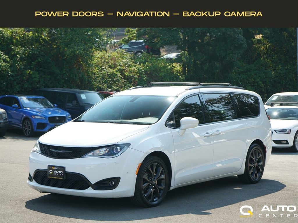 2018 Chrysler Pacifica Touring Plus FWD - 23070393 - 0