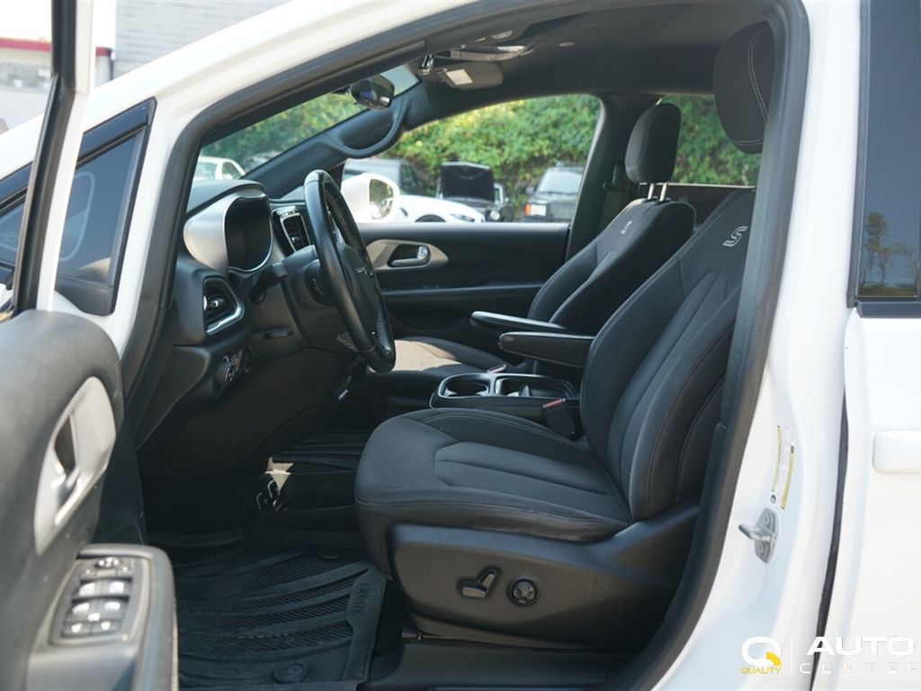 2018 Chrysler Pacifica Touring Plus FWD - 23070393 - 9