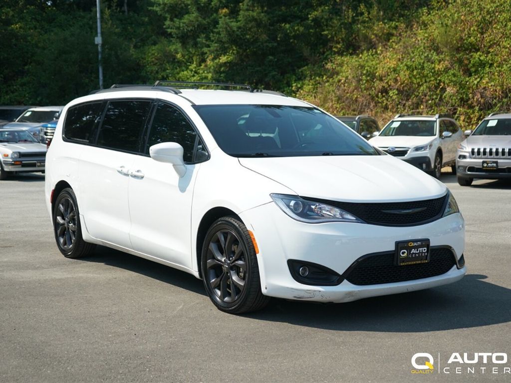 2018 Chrysler Pacifica Touring Plus FWD - 23070393 - 2