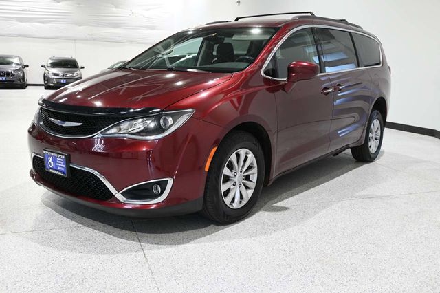 2018 Chrysler Pacifica Touring Plus FWD - 23007354 - 9