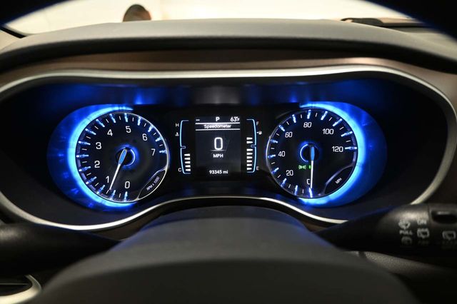 2018 Chrysler Pacifica Touring Plus FWD - 23007354 - 32