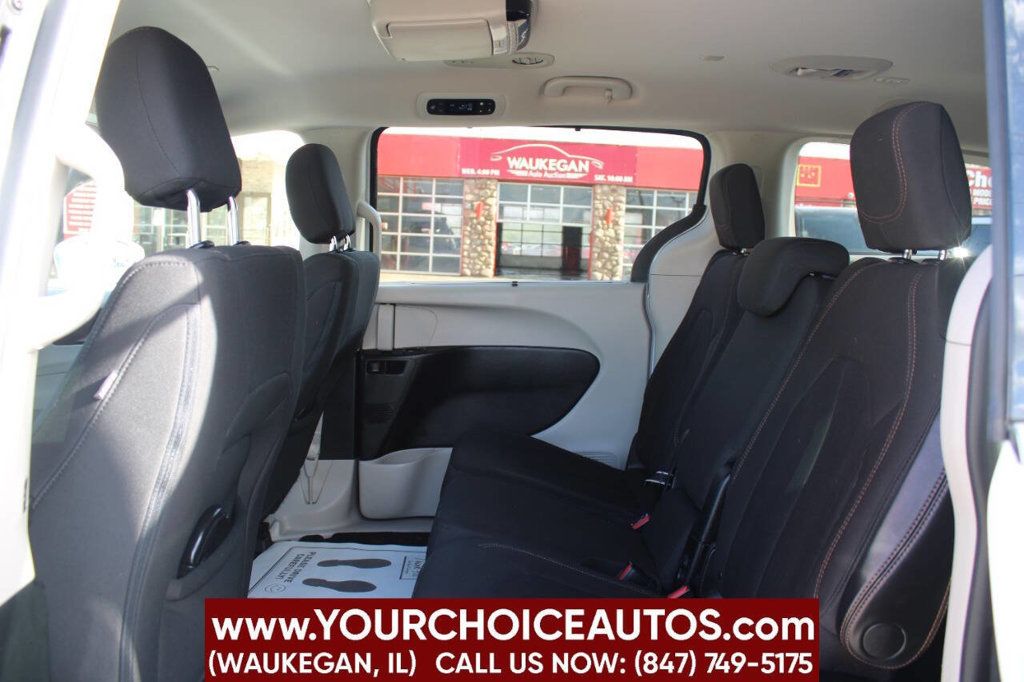 2018 Chrysler Pacifica Touring Plus FWD - 22849591 - 10