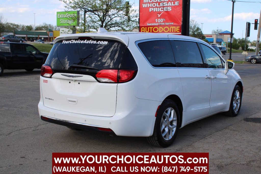 2018 Chrysler Pacifica Touring Plus FWD - 22849591 - 4