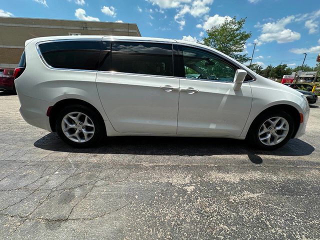 2018 Chrysler Pacifica Touring Plus FWD - 22879042 - 12