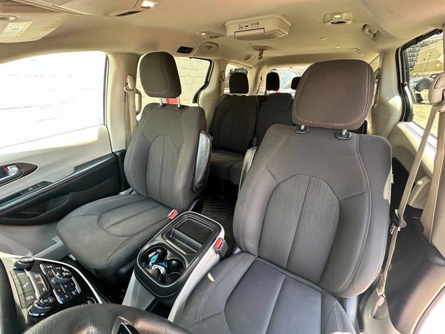 2018 Chrysler Pacifica Touring Plus FWD - 22879042 - 21