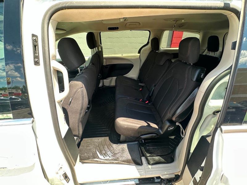 2018 Chrysler Pacifica Touring Plus FWD - 22879042 - 22