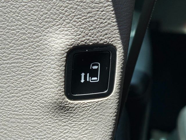 2018 Chrysler Pacifica Touring Plus FWD - 22879042 - 24