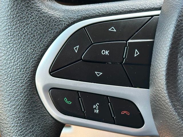 2018 Chrysler Pacifica Touring Plus FWD - 22879042 - 38