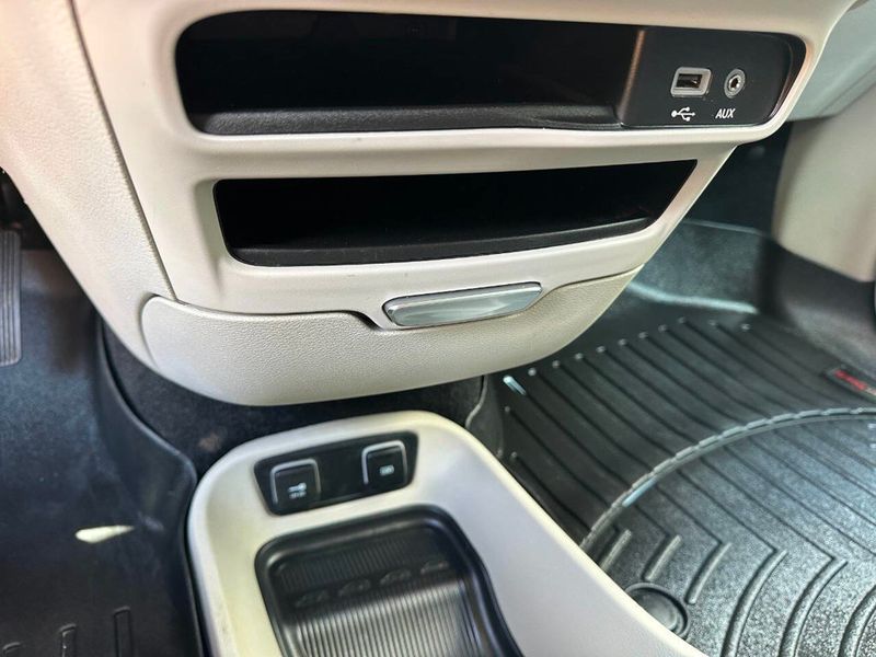 2018 Chrysler Pacifica Touring Plus FWD - 22879042 - 45