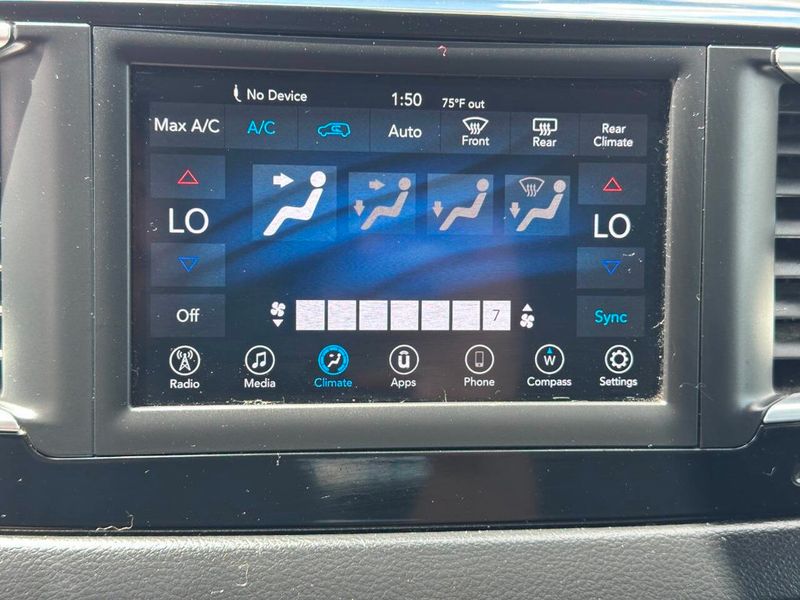 2018 Chrysler Pacifica Touring Plus FWD - 22879042 - 52