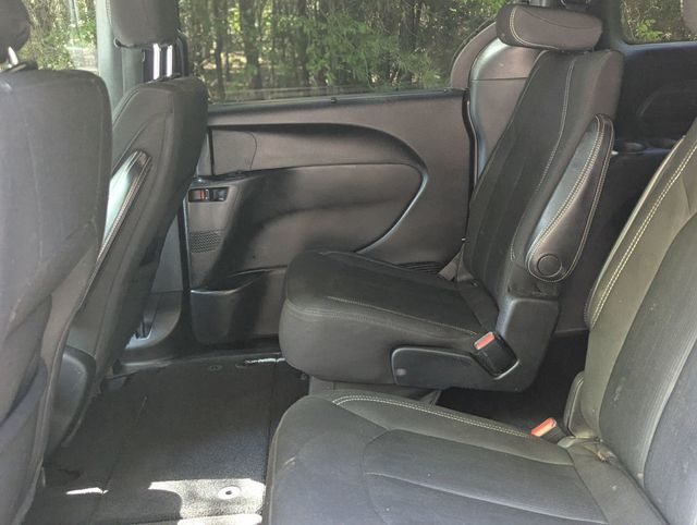 2018 Chrysler Pacifica Touring Plus FWD - 23029486 - 15