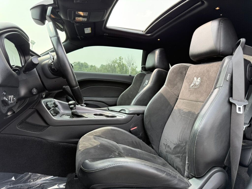 2018 Dodge Challenger 392 Scat Pack Shaker photo 14