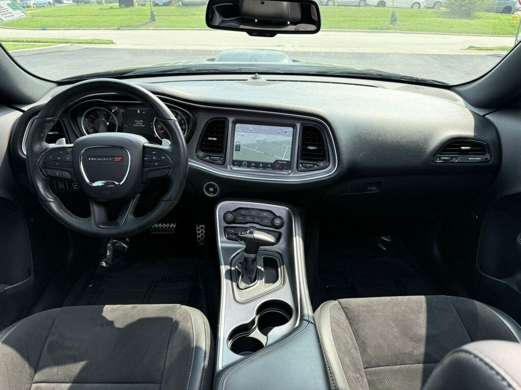 2018 Dodge Challenger 392 Scat Pack Shaker photo 2