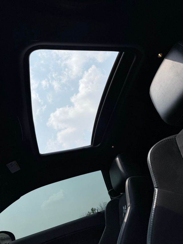 2018 Dodge Challenger 392 Hemi Scat Pack Shaker Coupe - 22894231 - 4