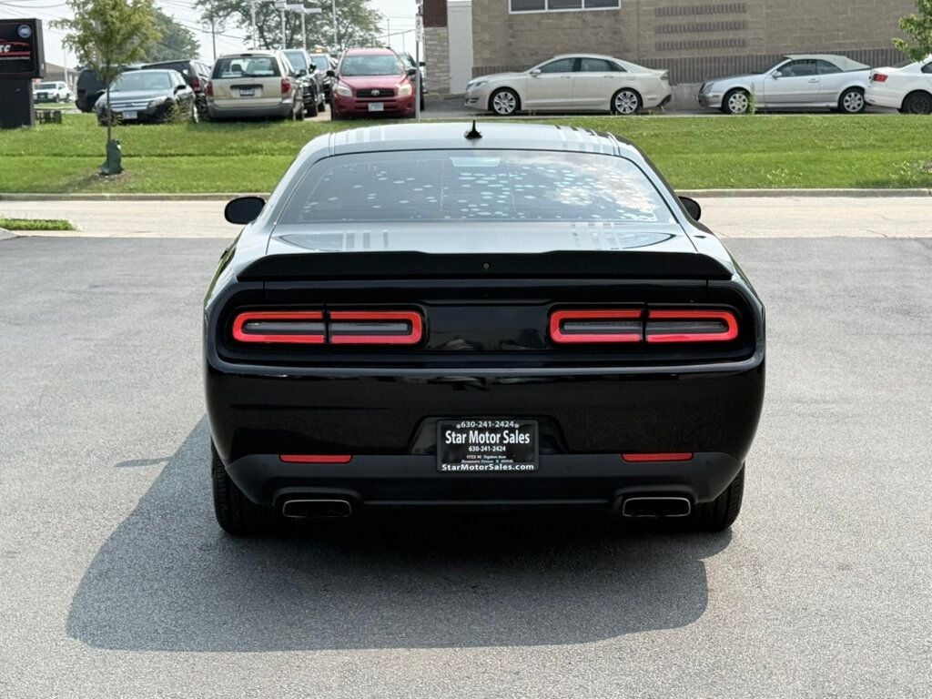 2018 Dodge Challenger 392 Scat Pack Shaker photo 7