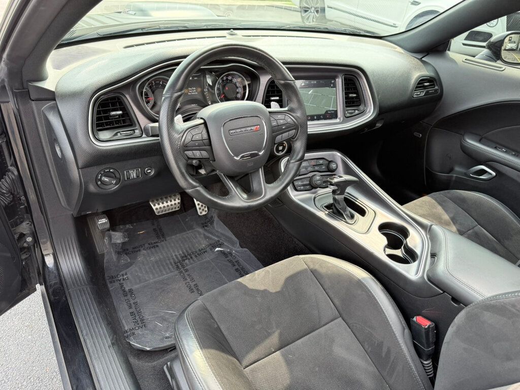 2018 Dodge Challenger 392 Scat Pack Shaker photo 9