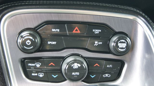 2018 Dodge Challenger 3 MONTH WARRANTY , JUST SERVICED , VERY CLEAN INSIDE AND OUT  - 23056745 - 16