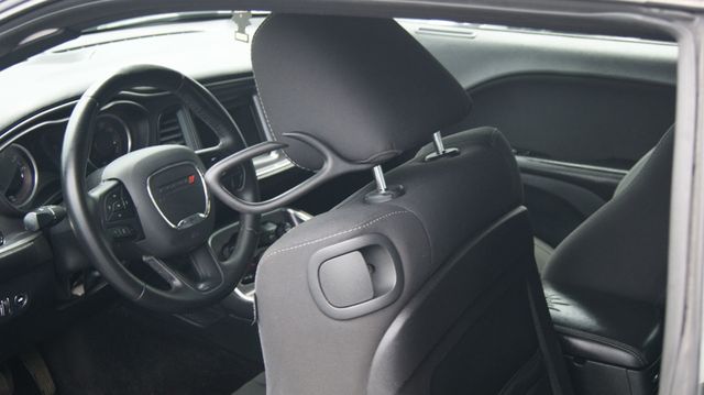 2018 Dodge Challenger 3 MONTH WARRANTY , JUST SERVICED , VERY CLEAN INSIDE AND OUT  - 23056745 - 38