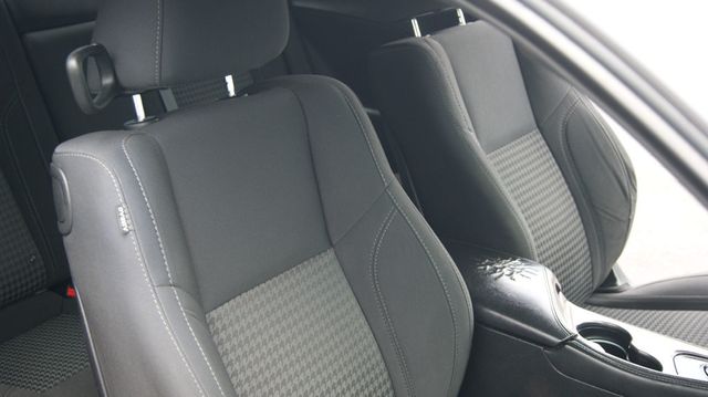 2018 Dodge Challenger 3 MONTH WARRANTY , JUST SERVICED , VERY CLEAN INSIDE AND OUT  - 23056745 - 42