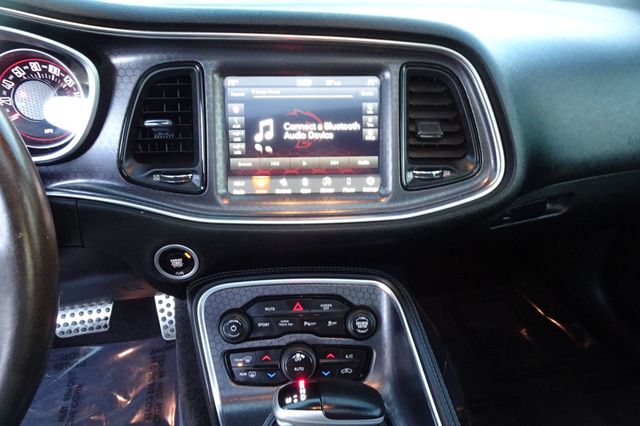 2018 Dodge Challenger GT AWD - 22938630 - 16