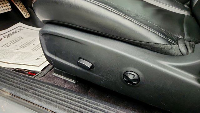 2018 Dodge Challenger GT AWD w/ Driver Convenience Group & Blacktop Package - 23004226 - 10