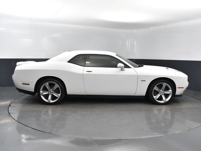 2018 Dodge Challenger R/T - 23015472 - 17
