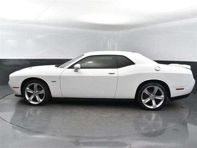 2018 Dodge Challenger R/T photo 2