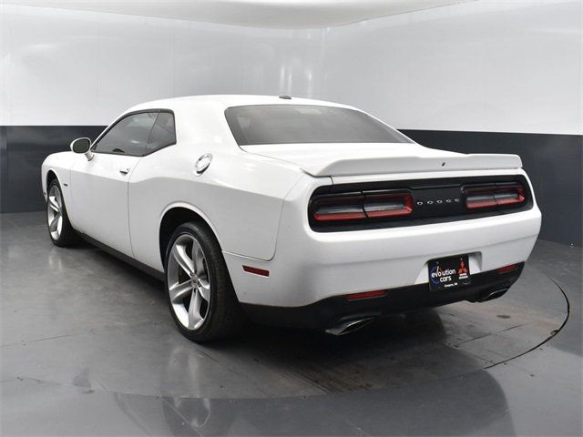 2018 Dodge Challenger R/T photo 3