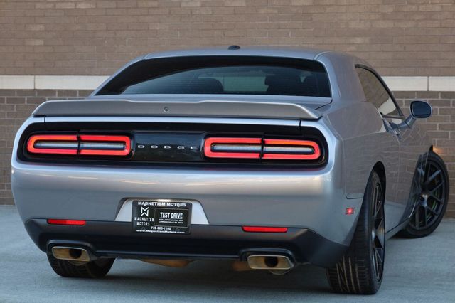 2018 Dodge Challenger R/T - 23095856 - 10