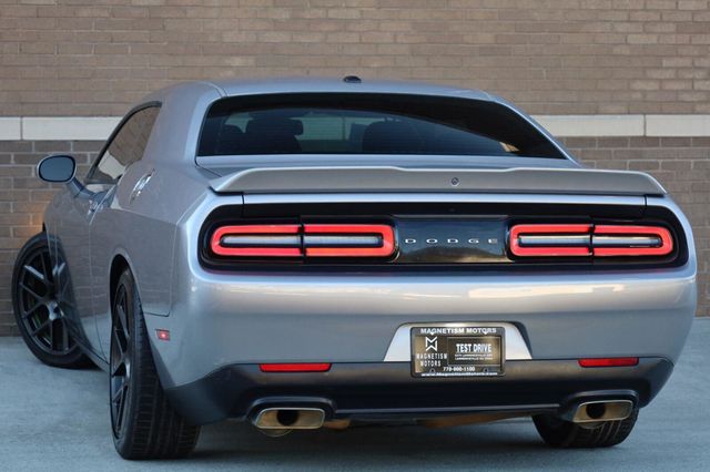 2018 Dodge Challenger R/T - 23095856 - 12