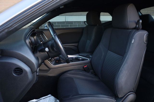 2018 Dodge Challenger R/T - 23095856 - 19
