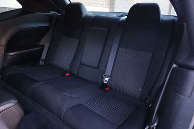 2018 Dodge Challenger R/T - 23095856 - 21