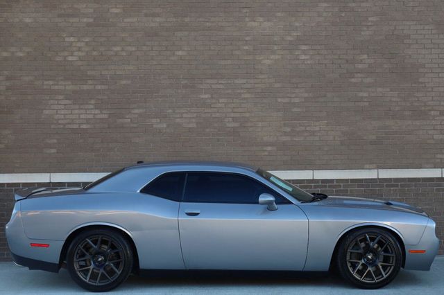 2018 Dodge Challenger R/T - 23095856 - 2
