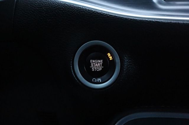 2018 Dodge Challenger R/T - 23095856 - 33