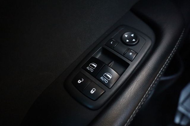 2018 Dodge Challenger R/T - 23095856 - 35
