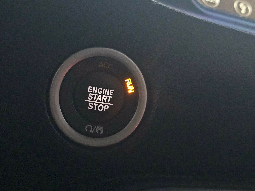 2018 Dodge Challenger R/T Coupe - 22949224 - 21