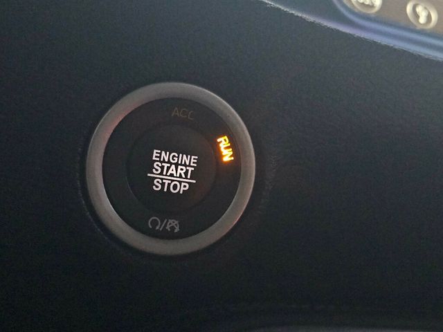 2018 Dodge Challenger R/T Coupe - 22949224 - 21