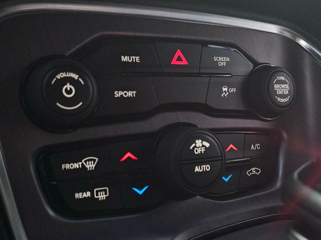 2018 Dodge Challenger R/T Coupe - 22949224 - 23