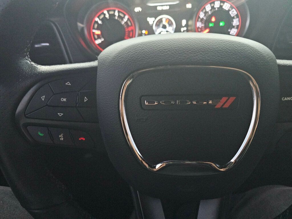 2018 Dodge Challenger R/T Coupe - 22949224 - 26