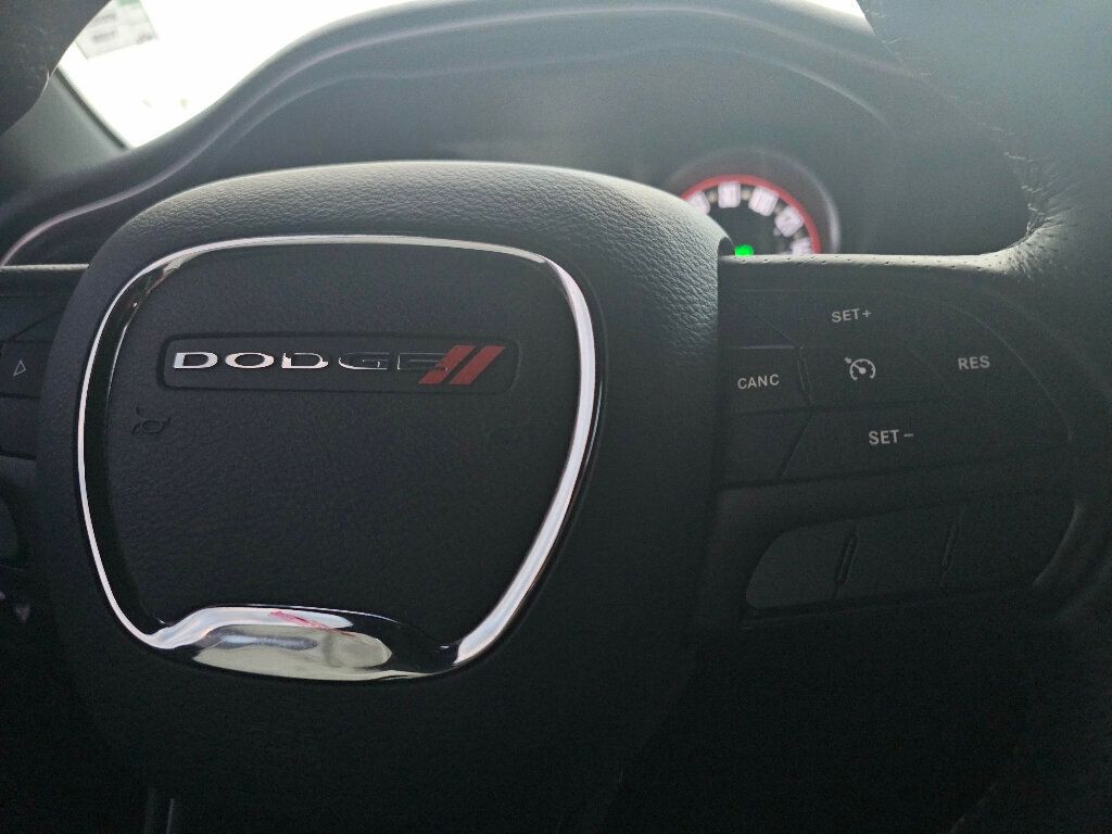 2018 Dodge Challenger R/T Coupe - 22949224 - 27